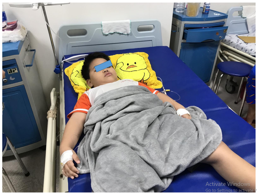 Sau một tuần điều trị tình trạng sức khỏe trẻ phục hồi, ăn uống được, tiêu phân vàng, được xuất viện, tái khám theo hẹn