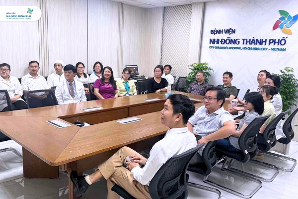 Đảng bộ Bệnh viện Nhi Đồng Thành Phố tham gia Hội nghị toàn quốc quán triệt, triển khai thực hiện Nghị quyết số 66-NQ/TW và Nghị quyết số 68-NQ/TW của Bộ Chính trị