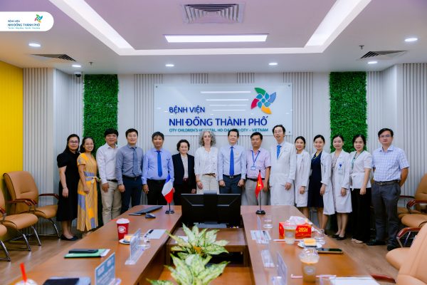 Bệnh viện Nhi Đồng Thành Phố và Bệnh viện Nhi Đồng 1 ký kết biên bản ghi nhớ hợp tác với hệ thống Bệnh viện Công Paris (AP-HP)