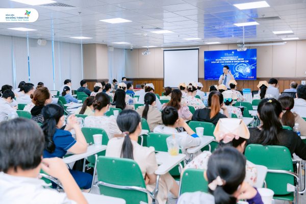 Sinh hoạt khoa học kỹ thuật: "Hành trình phòng bệnh não mô cầu nhóm B ở trẻ em"