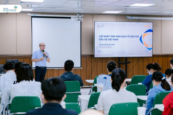 Sinh hoạt khoa học kỹ thuật: "Hành trình phòng bệnh não mô cầu nhóm B ở trẻ em"