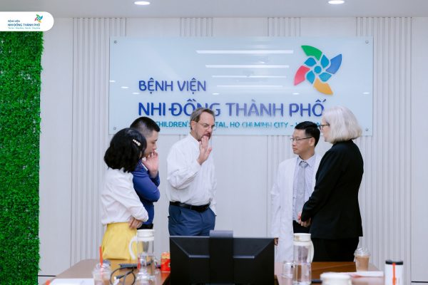 Tăng cường hợp tác - Thúc đẩy chuẩn hóa thực hành lâm sàng Nhi khoa