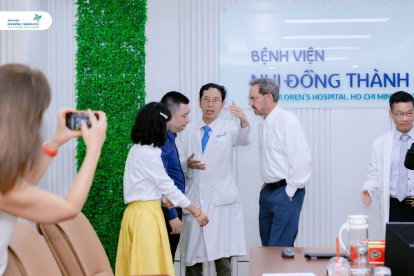 Tăng cường hợp tác - Thúc đẩy chuẩn hóa thực hành lâm sàng Nhi khoa