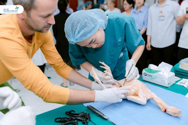 Workshop chuyên đề: “Mô phỏng phẫu thuật nội soi sơ sinh trên mô hình gia cầm”