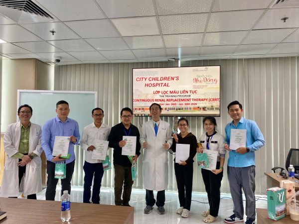 Tổ chức thành công Lớp cập nhật y khoa liên tục “Lọc máu liên tục ở trẻ em” dành cho bác sĩ quốc tế