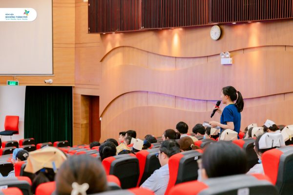 Hội thảo khoa học: Tối ưu sử dụng thuốc ở trẻ sơ sinh