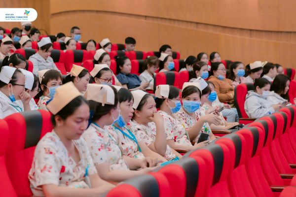 Sinh hoạt khoa học kỹ thuật: Cập nhật quản lý điều trị sốt xuất huyết Dengue và Vaccine phòng bệnh