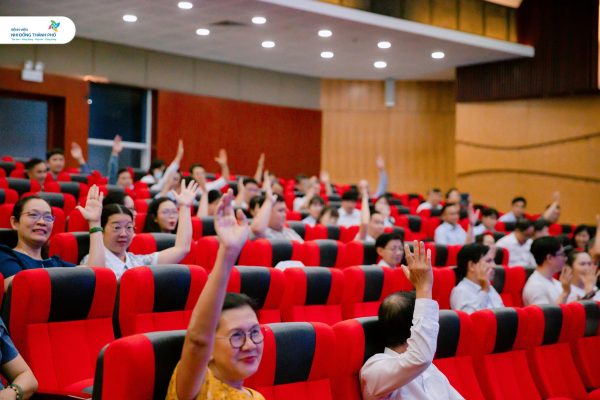 Tổ chức thành công lớp quản lý bệnh viện dành cho Trưởng khoa các bệnh viện với chủ đề: “Thảo luận, chia sẻ kinh nghiệm xây dựng và triển khai KPI”